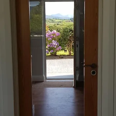 Quiet And Comfortable - Stunning Views Ferienhaus *